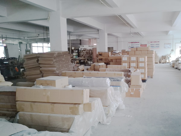半圆挤出型材产品仓库
